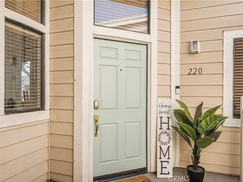 4900 N Grand Avenue N