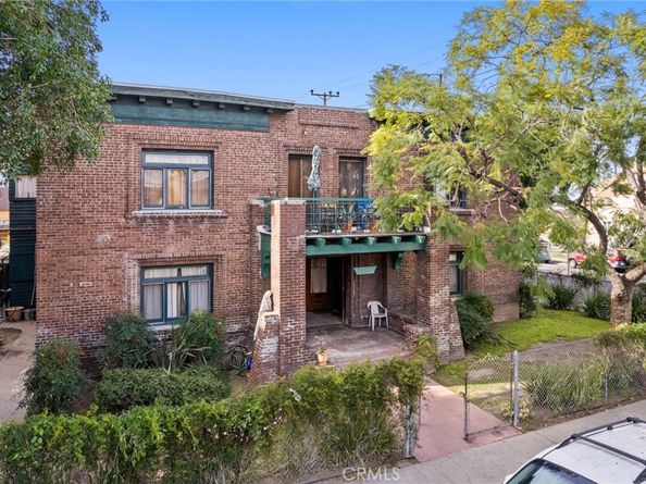 2101 Bonsallo Avenue, Los Angeles CA 90007