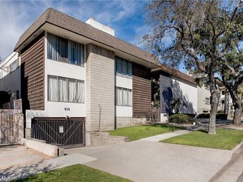 615 E Olive