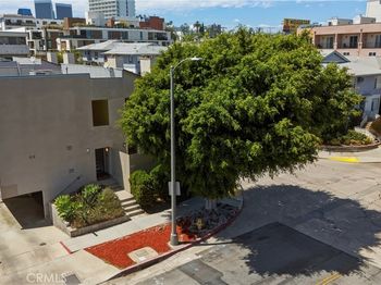 1433 S Beverly Drive