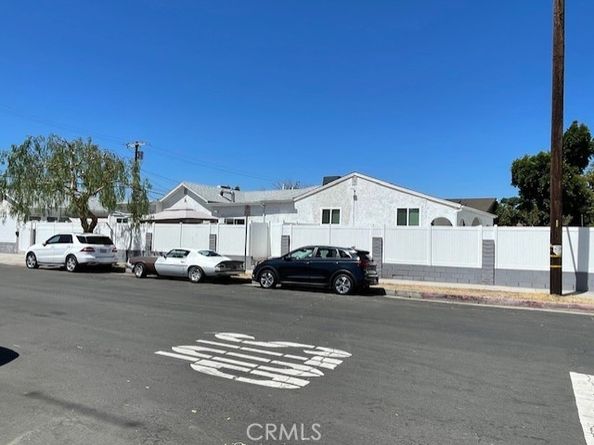 10802 Crockett Street, Sun Valley CA 91352