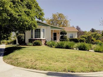 905 Alma Street