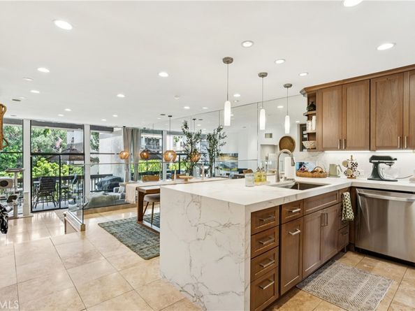 8212 Marina Pacifica N, Long Beach CA 90803