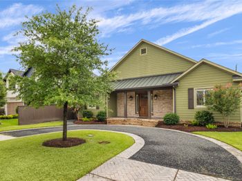 1123 Du Barry Lane
