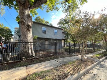 2115 Holman Street