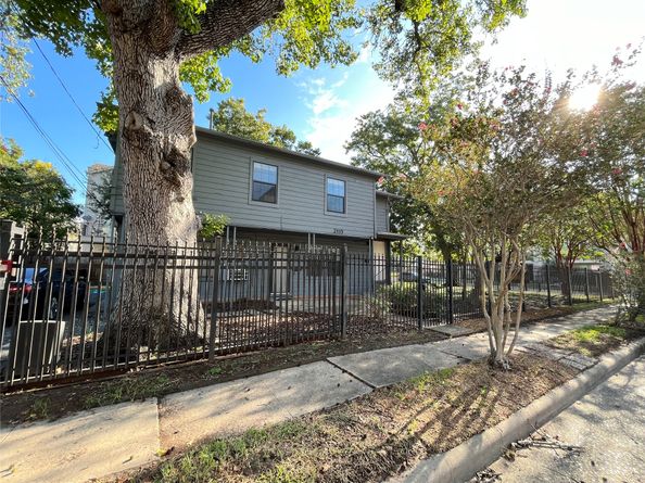 2115 Holman Street, Houston TX 77004