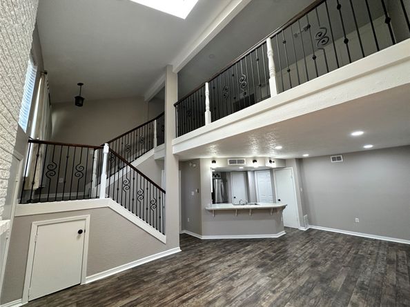 54 Evanston Street 5, Houston TX 77015