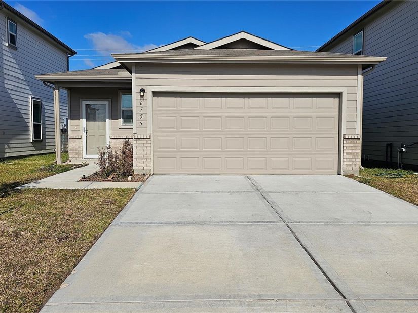 6755 Forbes Run Drive, Houston TX 77075