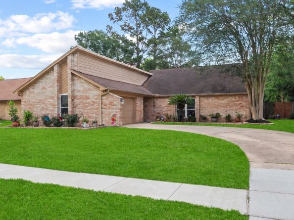 15511 Tumbling Rapids Drive, Houston TX 77084
