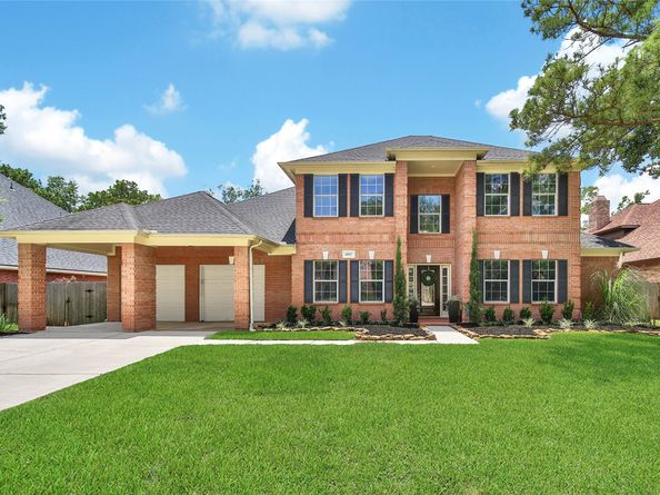 15927 Lake Loop Drive, Cypress TX 77433