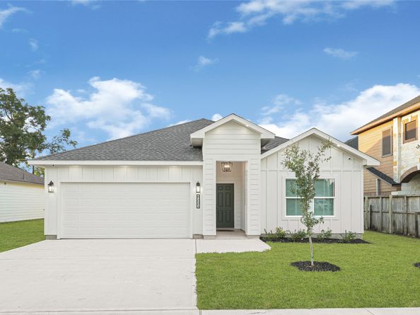 8221 Tareyton Lane, Houston TX 77075