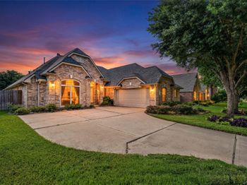 17523 Laguna Trail Drive