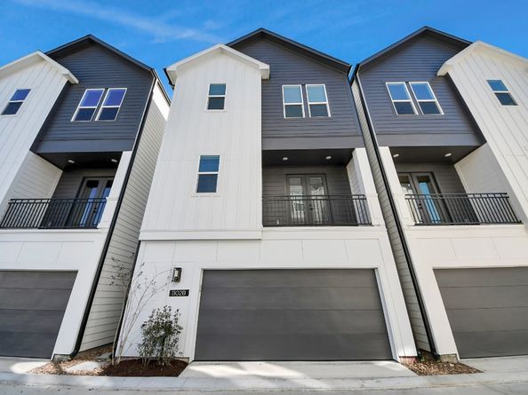 1102 Mansfield Street B, Houston TX 77091