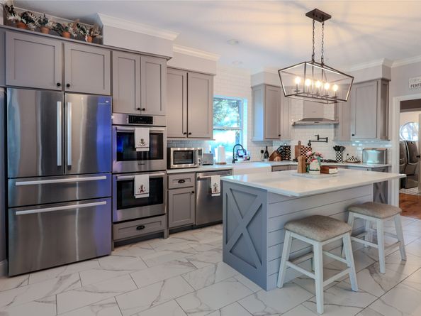 19 Featherfall Pl, The Woodlands TX 77381