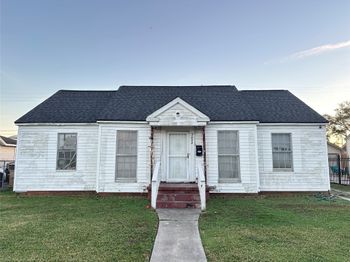 7434 Magnolia Street