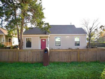 428 Van Molan Street