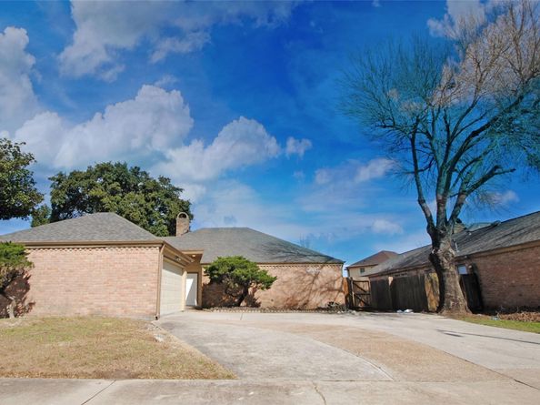 12802 Newbrook Drive, Houston TX 77072