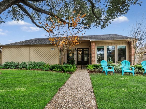 12218 Burgoyne Drive, Houston TX 77077