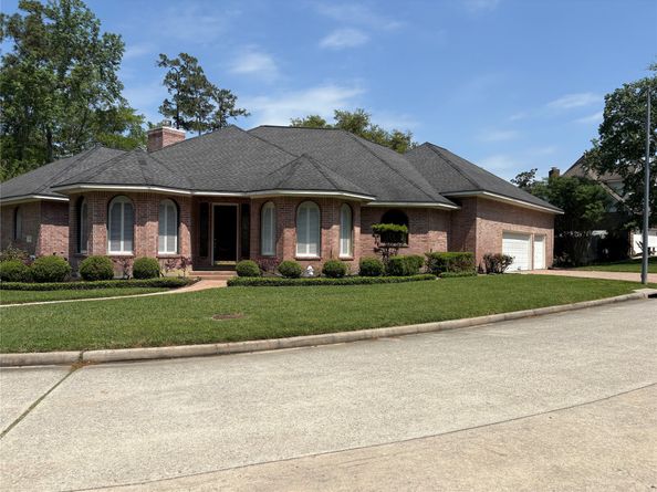 24602 W Kingscrest Circle, Spring TX 77389