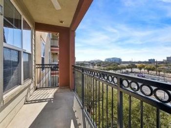 1711 Old Spanish Trail