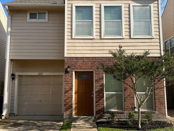 2211 Naomi Street, Houston TX 77054