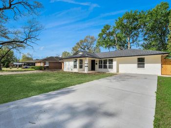 2130 Lamina Lane