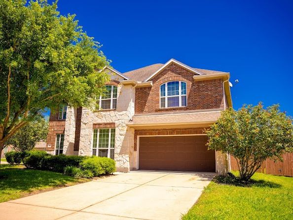 10007 Shire Green Lane, Richmond TX 77407