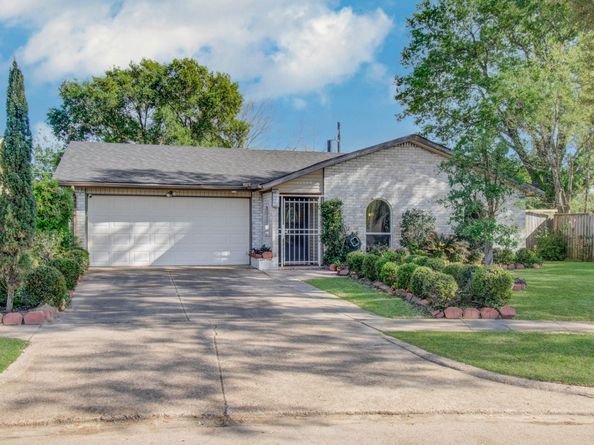 16603 Great Glen Drive, Houston TX 77084
