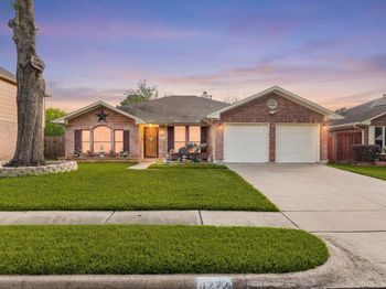 8227 Squires Place Drive