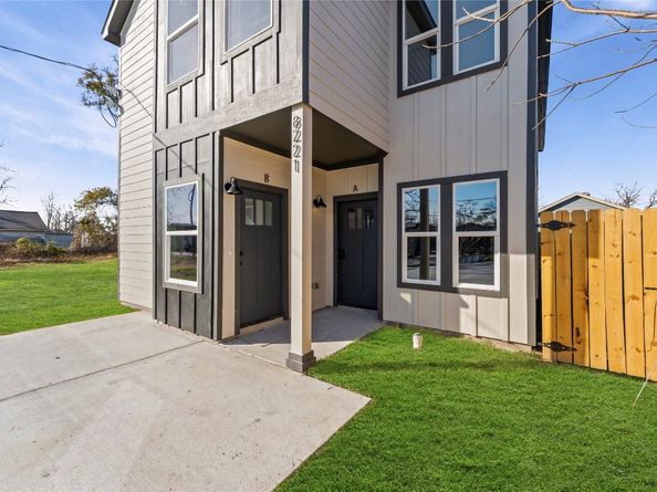 8221 Flaxman St, Houston TX 77029