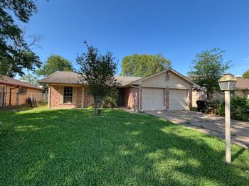 8447 Sterlingshire Street