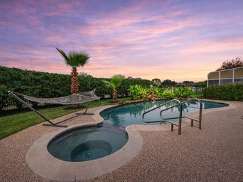 1006 Pointe Loma Drive