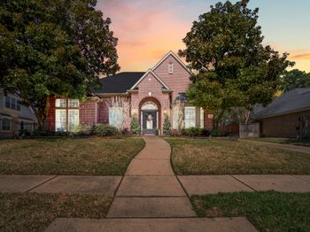 1219 Hurst Park Drive