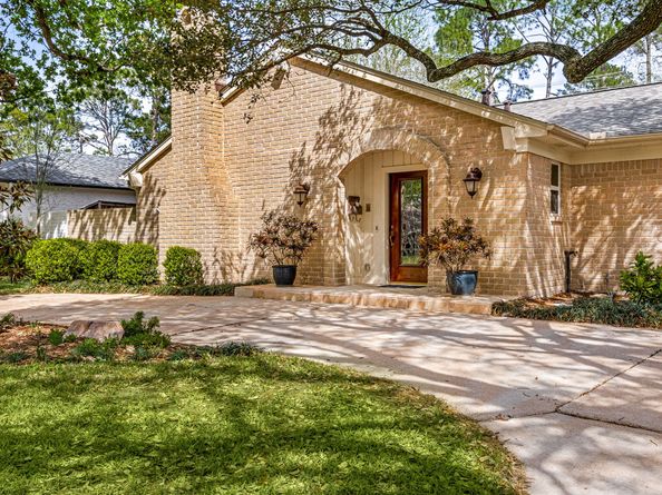 1803 Briarpark Drive, Houston TX 77042