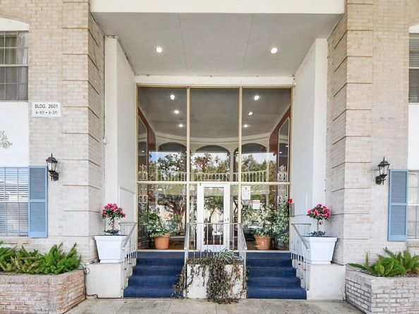 2601 Bellefontaine Street C104, Houston TX 77025