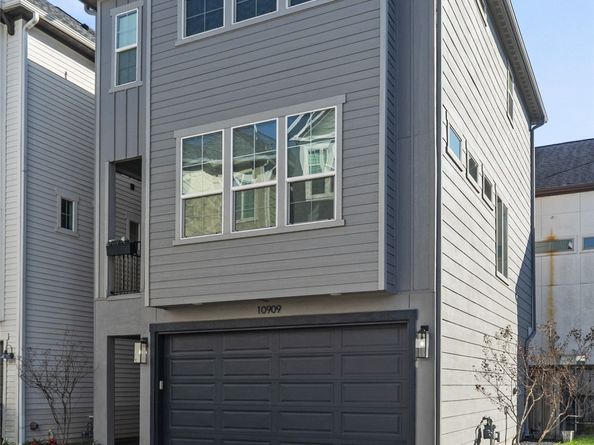 10909 Upland Retreat Drive, Houston TX 77043