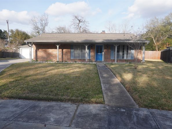 11711 N Nottingham Circle, Houston TX 77071