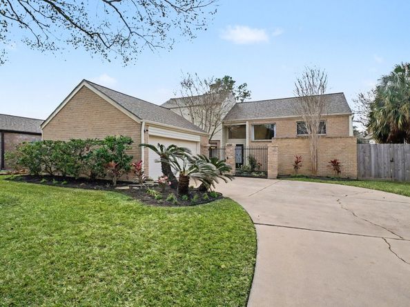12231 Meadow Lake Drive, Houston TX 77077