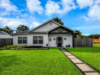 1731 Cheshire Lane