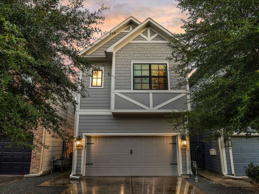 5537 Petty Street, Houston TX 77007