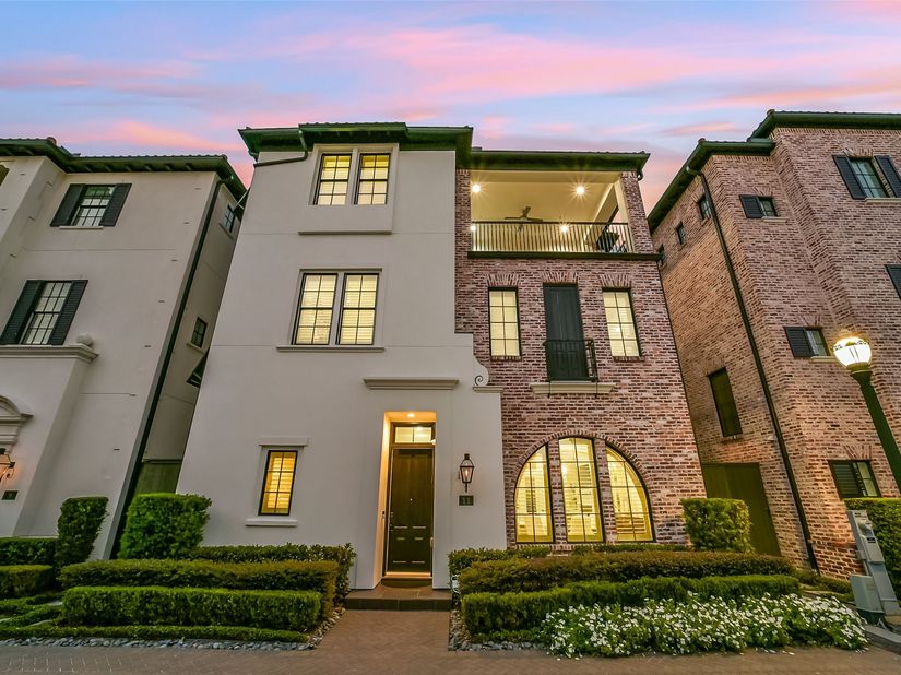 11 Southside Circle, Southside Place TX 77025