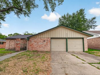 215 Crest Hill Drive
