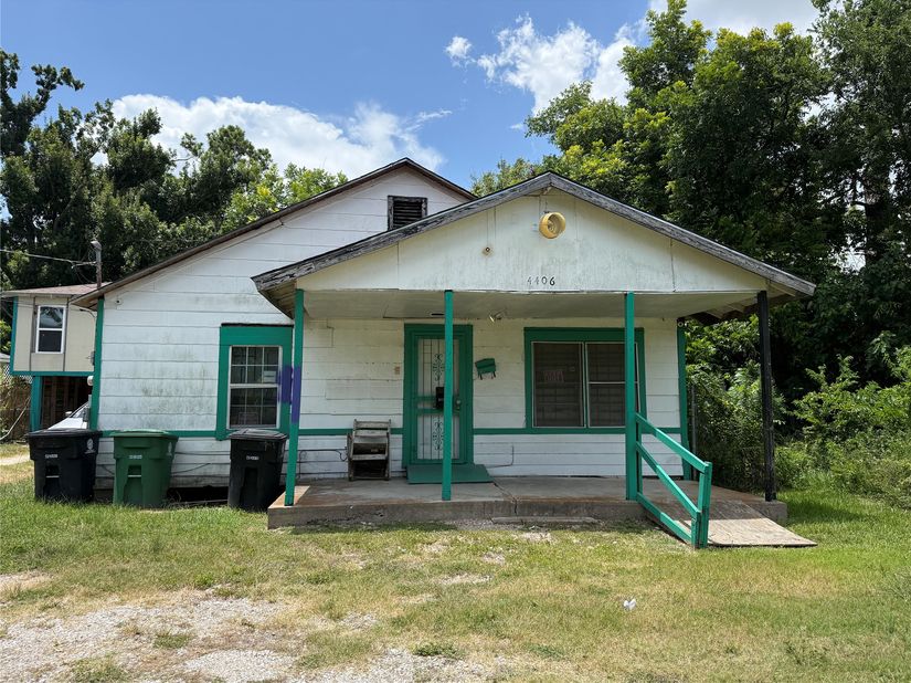 4406 Cavalcade Street, Houston TX 77026