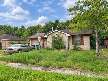11738 Bay Cedar Drive