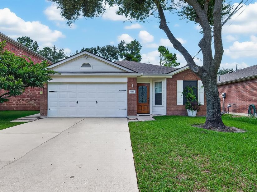 10219 Sulphur Stream Drive, Houston TX 77095