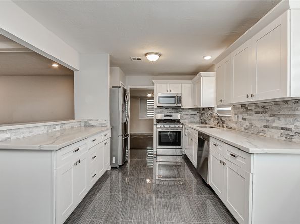 4130 N Braeswood Boulevard, Houston TX 77025