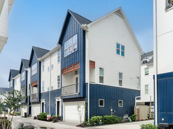 819 Bringhurst Street, Houston TX 77020