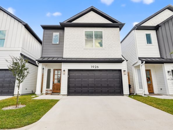 1926 Hoskins Drive, Houston TX 77080
