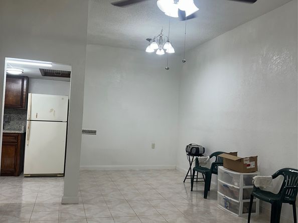 8250 Park Place Boulevard 303, Houston TX 77017