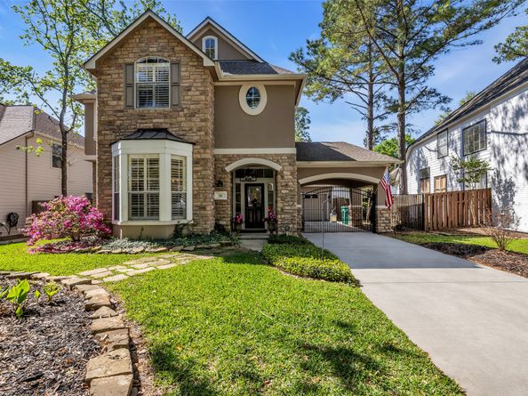 55 S Bethany Bend Circle S, The Woodlands TX 77382